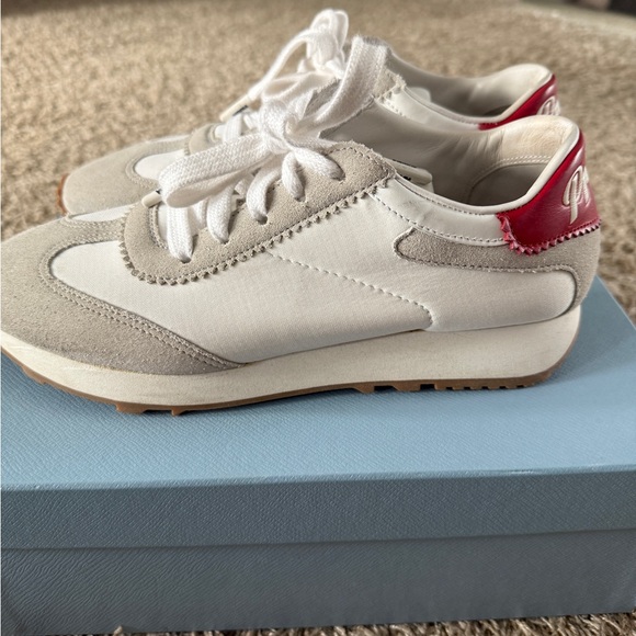 Prada sneakers size 38.5 - Picture 6 of 9